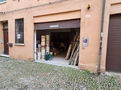 Negozio/Locale commerciale in Commerciale