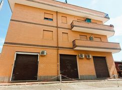 Negozio/Locale commerciale in Commerciale