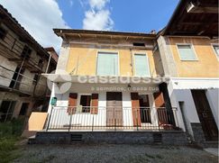 Casa Bi/Trifamiliare in Residenziale