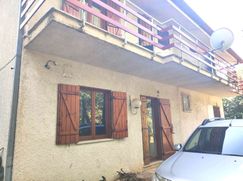 Casa Bi/Trifamiliare in Residenziale