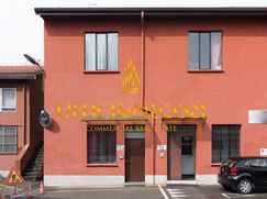 Ufficio in Commerciale