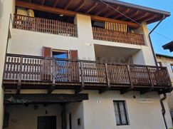 Casa Bi/Trifamiliare in Residenziale