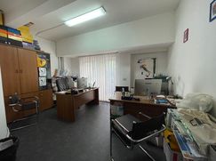Ufficio in Commerciale