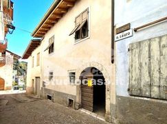 Casa Bi/Trifamiliare in Residenziale