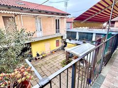 Casa Bi/Trifamiliare in Residenziale