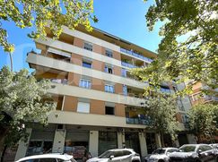 Ufficio in Commerciale