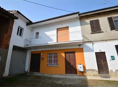 Casa Bi/Trifamiliare in Residenziale
