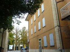 Casa Bi/Trifamiliare in Residenziale