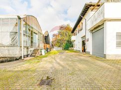 Negozio/Locale commerciale in Commerciale