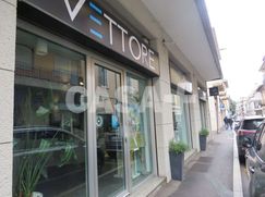 Negozio/Locale commerciale in Commerciale