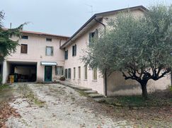 Edificio in Residenziale