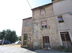 Casa Bi/Trifamiliare in Residenziale
