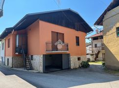 Casa Bi/Trifamiliare in Residenziale