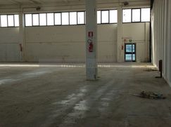 Capannone in Commerciale