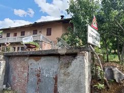 Casa Bi/Trifamiliare in Residenziale