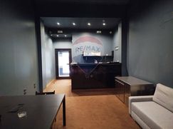 Negozio/Locale commerciale in Commerciale