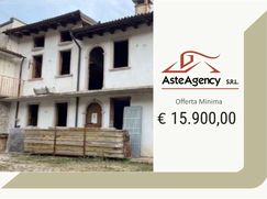 Casa Bi/Trifamiliare in Residenziale