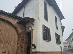 Casa Bi/Trifamiliare in Residenziale