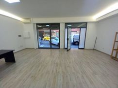 Negozio/Locale commerciale in Commerciale