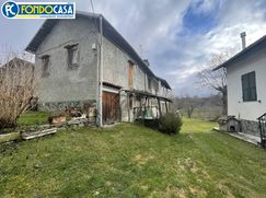Casa Bi/Trifamiliare in Residenziale