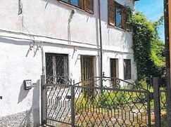 Casa Bi/Trifamiliare in Residenziale