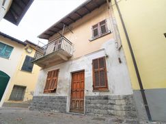 Casa Bi/Trifamiliare in Residenziale