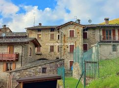 Casa Bi/Trifamiliare in Residenziale