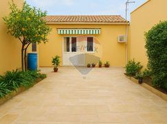 Casa Bi/Trifamiliare in Residenziale