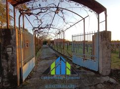 Casa Bi/Trifamiliare in Residenziale