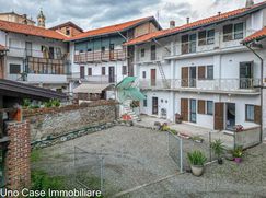Casa Bi/Trifamiliare in Residenziale