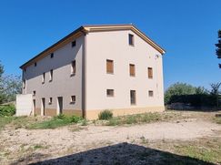 Casa Bi/Trifamiliare in Residenziale
