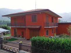 Casa Bi/Trifamiliare in Residenziale
