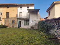 Casa Bi/Trifamiliare in Residenziale