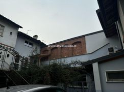 Casa Bi/Trifamiliare in Residenziale
