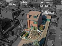 Casa Bi/Trifamiliare in Residenziale