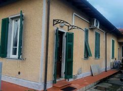 Casa Bi/Trifamiliare in Residenziale