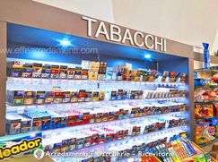 Attività/Licenza (con o senza mura) in Commerciale