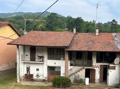 Casa Bi/Trifamiliare in Residenziale