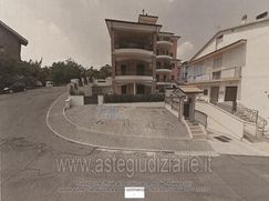 Box/posto auto in Residenziale