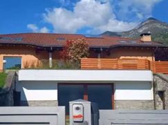 Casa Bi/Trifamiliare in Residenziale