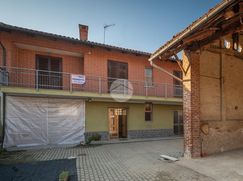 Casa Bi/Trifamiliare in Residenziale