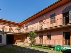 Casa Bi/Trifamiliare in Residenziale