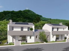 Casa Bi/Trifamiliare in Residenziale