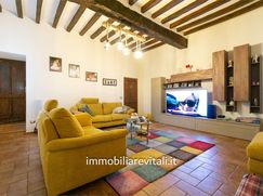 Casa Bi/Trifamiliare in Residenziale