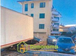 Negozio/Locale commerciale in Commerciale