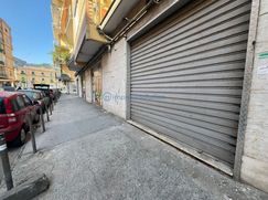 Negozio/Locale commerciale in Commerciale
