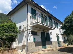Casa Bi/Trifamiliare in Residenziale