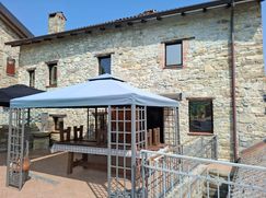 Casa Bi/Trifamiliare in Residenziale
