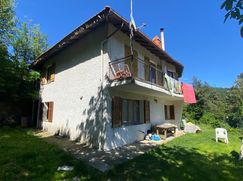 Casa Bi/Trifamiliare in Residenziale