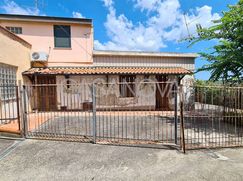 Casa Bi/Trifamiliare in Residenziale